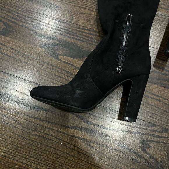 Over-the-Knee Boots - Picture 2 of 5